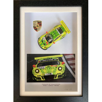 Cadre 3D de la Porsche 911 jaune et verte, gagnante de la VLN 2018